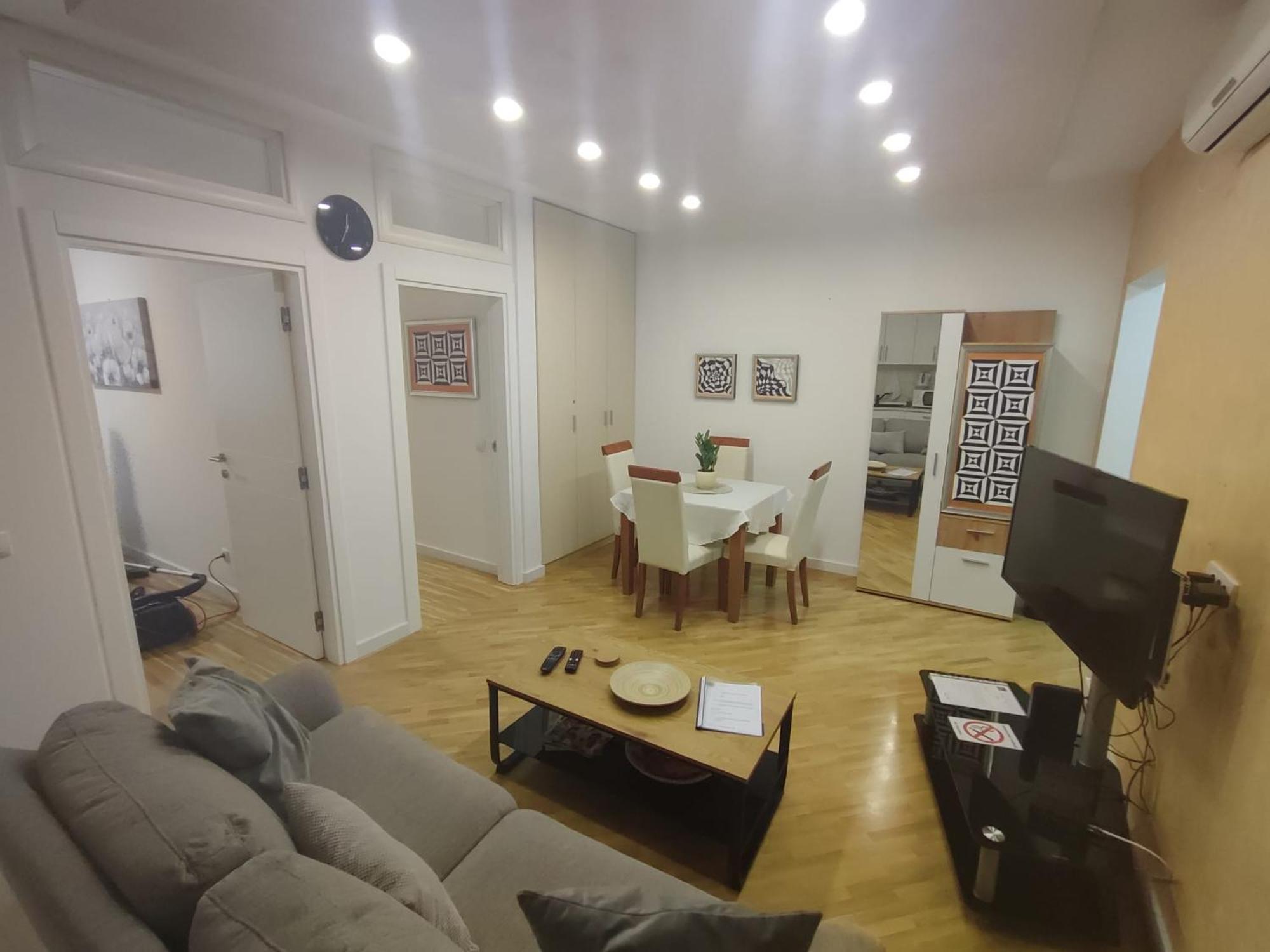 City Lights Lux Apartment เบลเกรด ภายนอก รูปภาพ